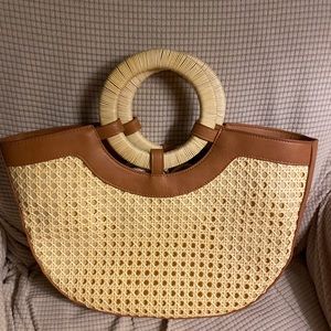 Universal Thread purse